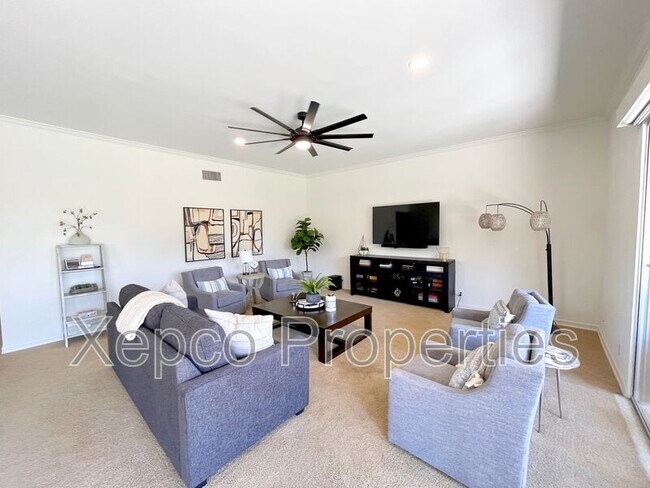 Building Photo - 76675 Sandpiper Dr