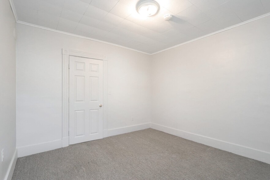 Bedroom 2 - 32 Parker St