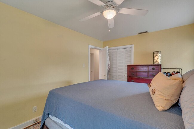 Building Photo - Charming 3-Bedroom Home in Savannah’s Parkside Neighborhood