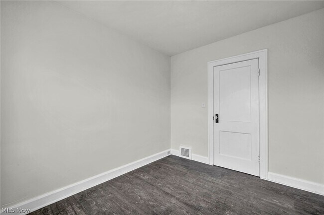 Building Photo - 4306 Buechner Ave