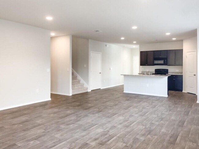 Building Photo - 12729 Brahmin Dr