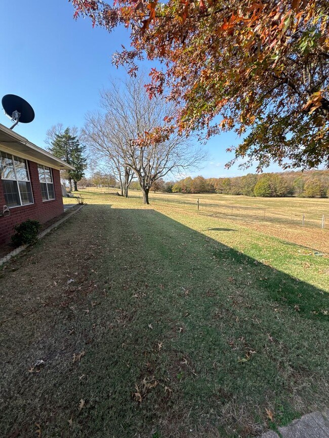 Building Photo - 3606 US-71