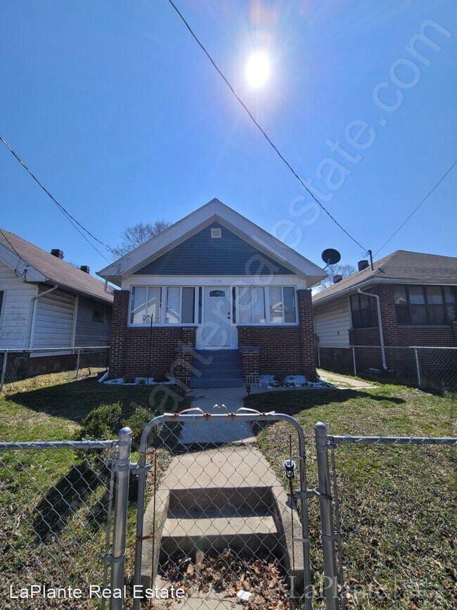 Primary Photo - 2 br, 1 bath House - 1310 Albert