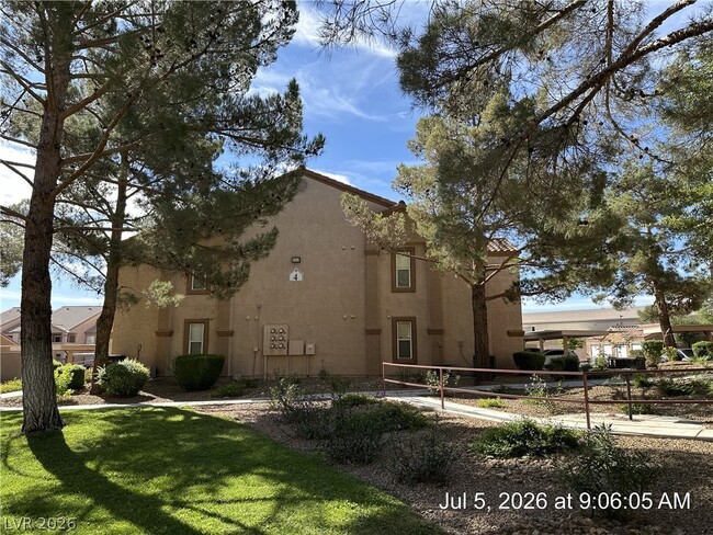 Building Photo - 1150 N Buffalo Dr