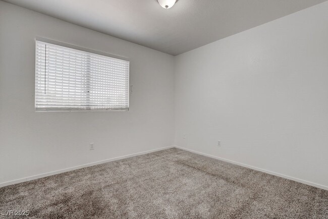 Building Photo - 2187 Eclair Cir