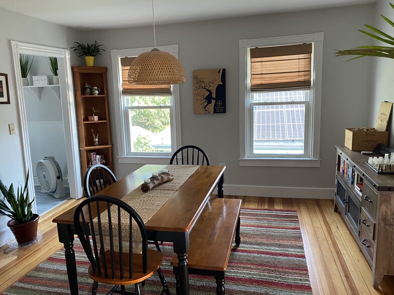 Building Photo - 45 Galvin St