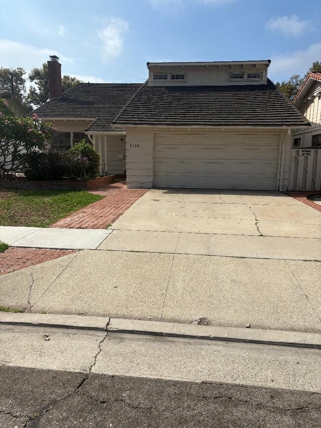 Building Photo - 2122 W 183rd St