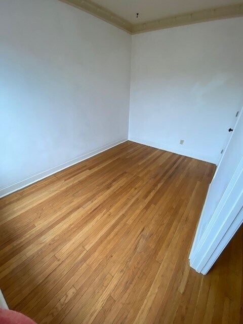 Bedroom 3 - 2057 w birchwood ave