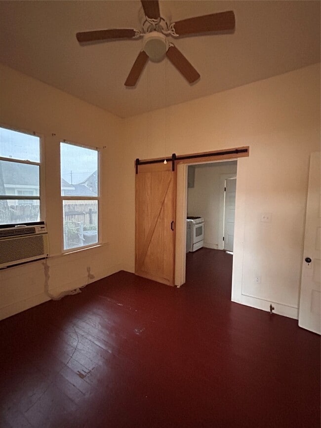 Building Photo - 6737 Ave E