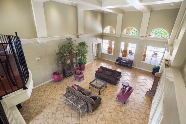 Building Photo - ** FAIRWAY PRESERVE ** 1 BED / 1 BATH CONDO - PET OK! - LAKE VIEW - NORTH NAPLES - ANNUAL RENTAL