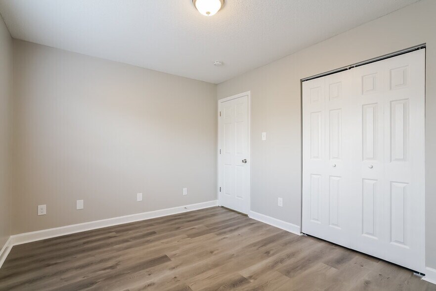 Building Photo - 5644 Tealbrook Dr