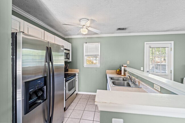 Building Photo - 109 Dry Dock Ct