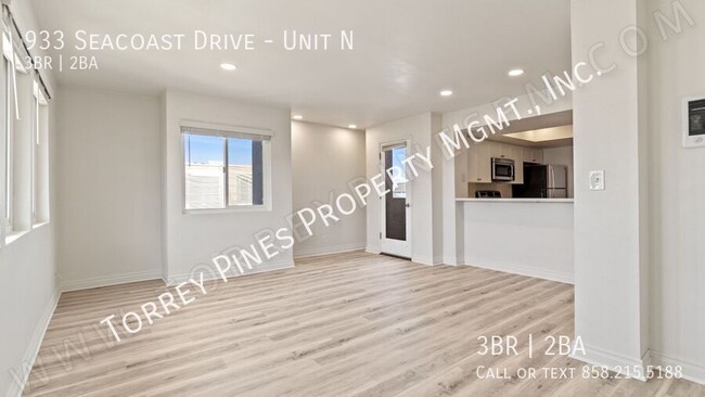 Building Photo - GORGEOUS Remodeled Penthouse with Ocean Vi...