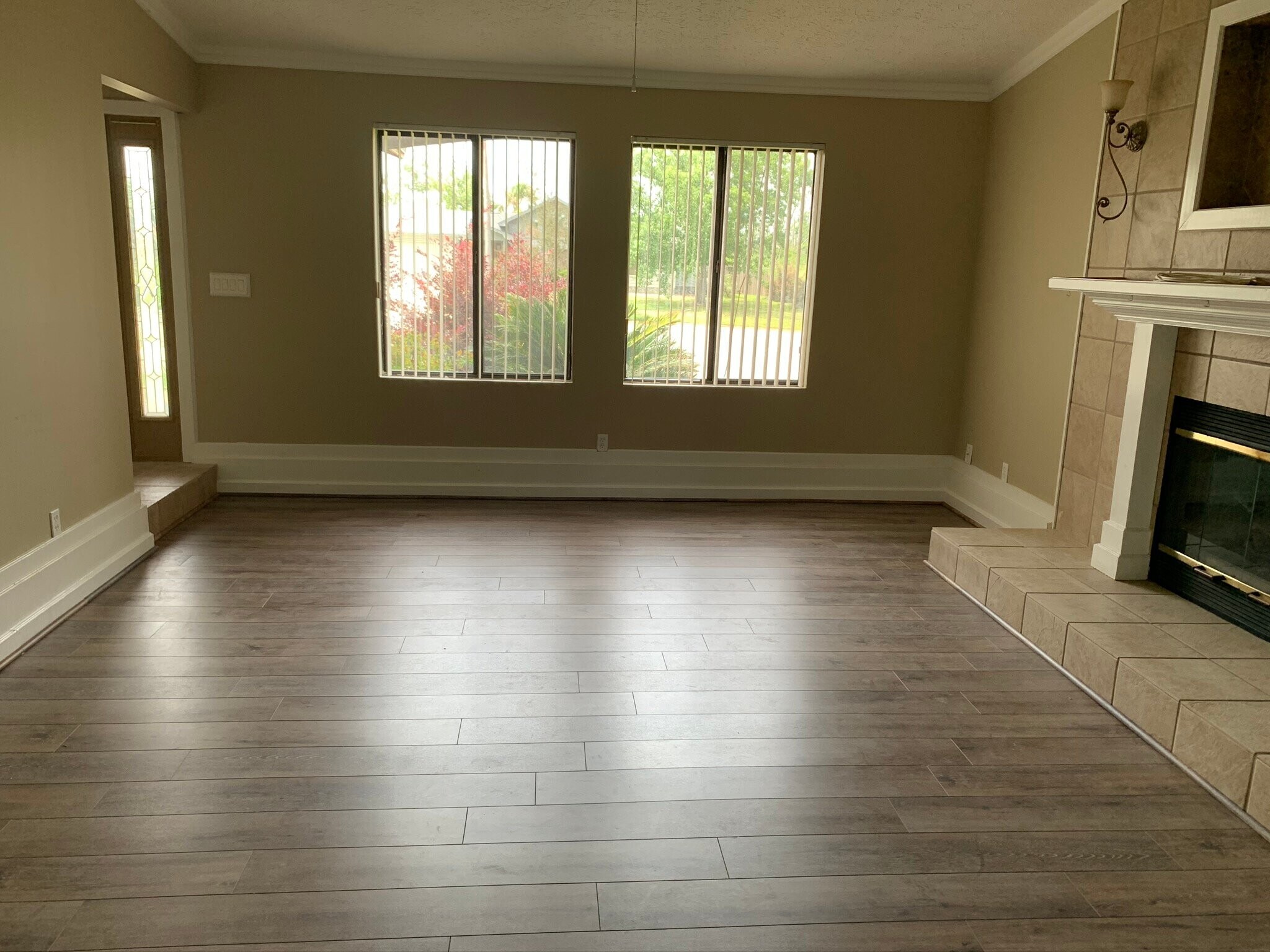 Building Photo - 2338 Briarwood Pl