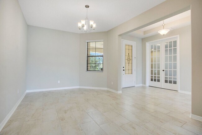Building Photo - Spacious 4 Bed 3 Bath Home