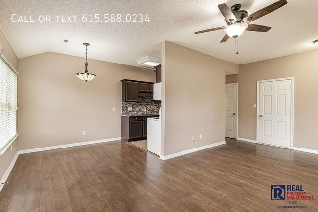 Building Photo - 2824 Canary Ct