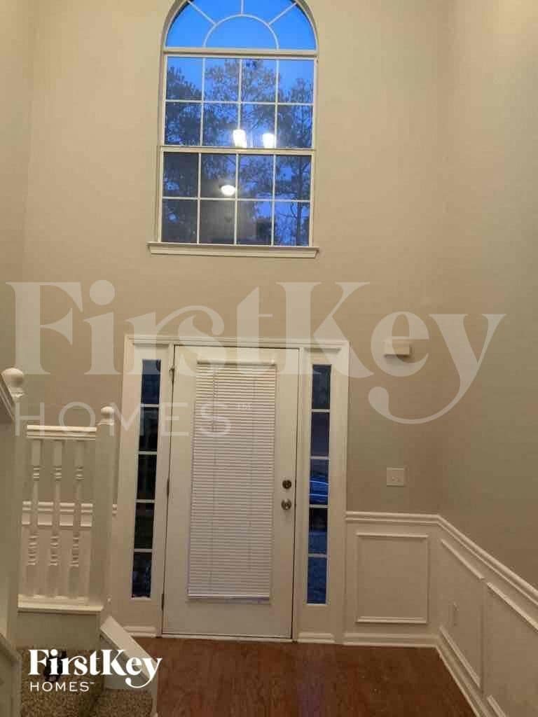 Building Photo - 226 Bonnes Dr SW