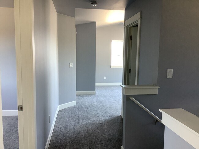 Building Photo - 2410 Fieldcress Rd