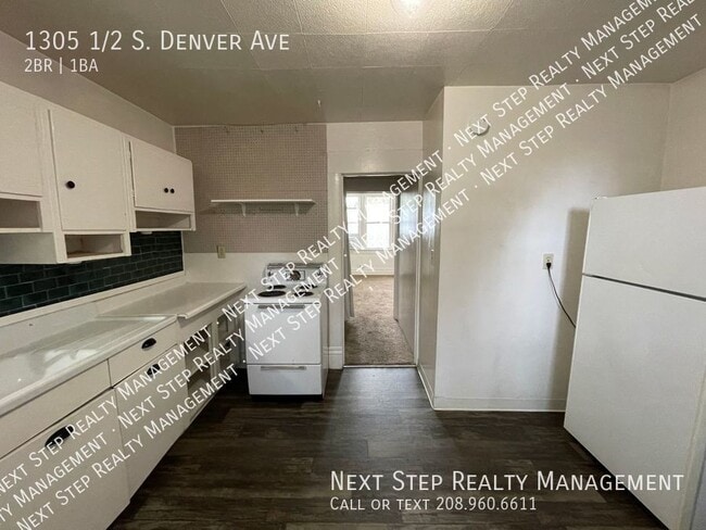 Building Photo - 1305 S Denver Ave