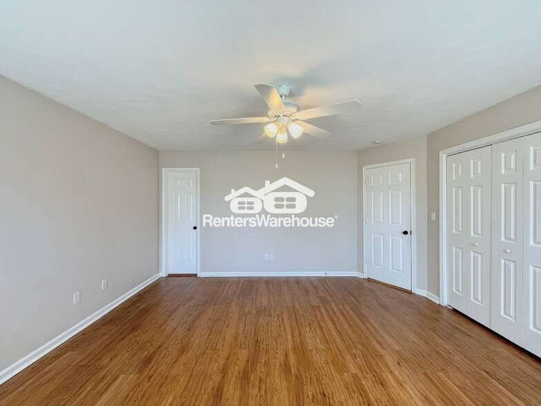 Building Photo - 5913 Chain Bridge Rd