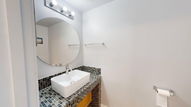 Building Photo - 2609 Meade Ct
