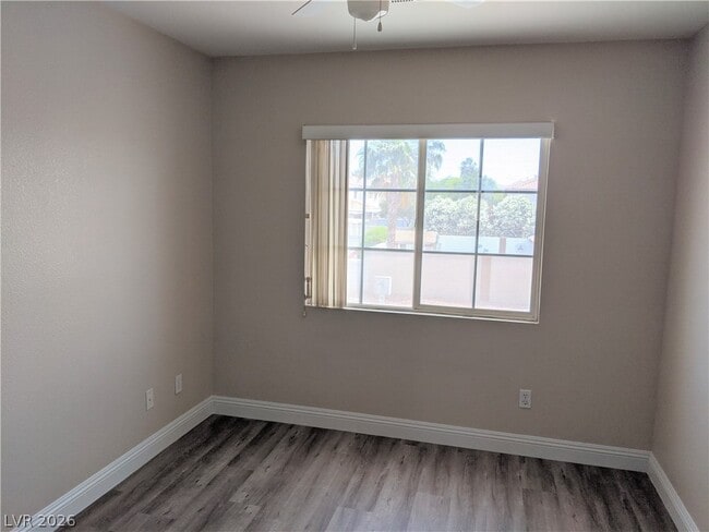 Building Photo - 824 Ribbon Grass Ave
