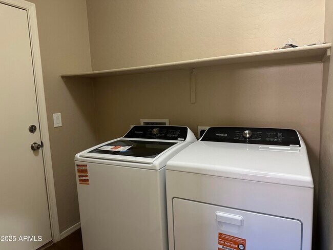 Building Photo - 1746 E Chaparral Dr