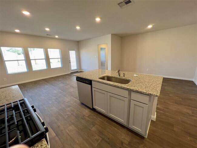 Building Photo - 314 Addison Pl
