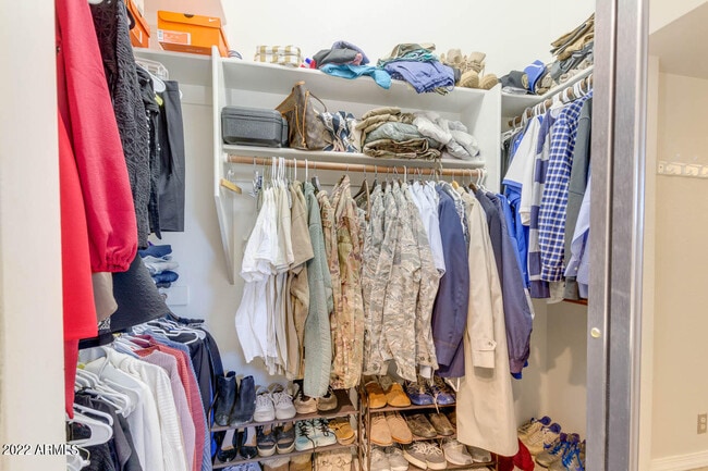 Building Photo - 12719 N 72nd Ave