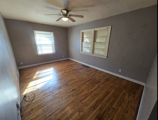 Building Photo - 1821 40th St