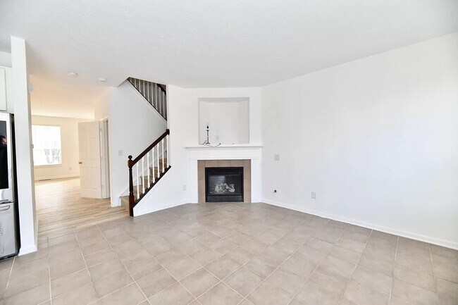 Building Photo - 11888 Esty Way