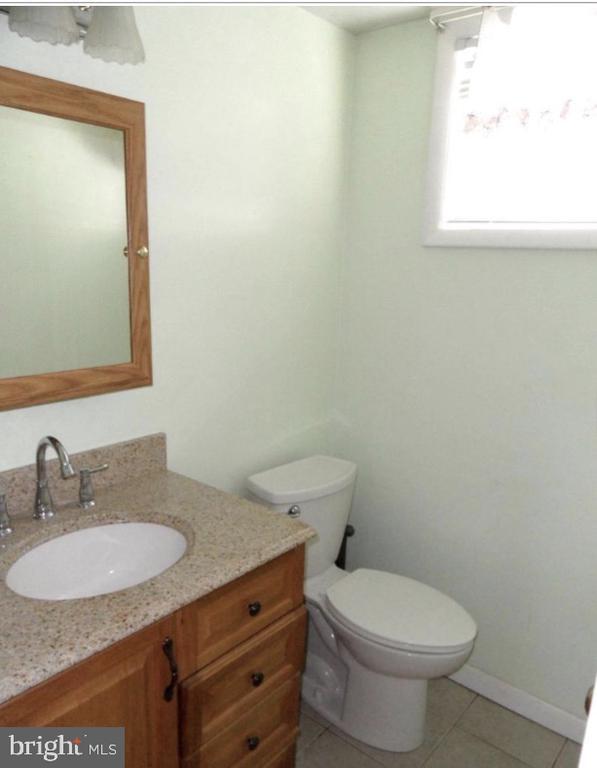 Building Photo - 9400 Tiller Dr