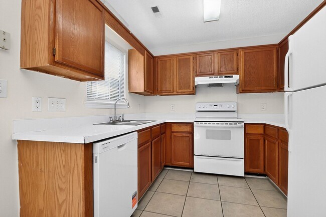 Building Photo - 7116 Markway Dr