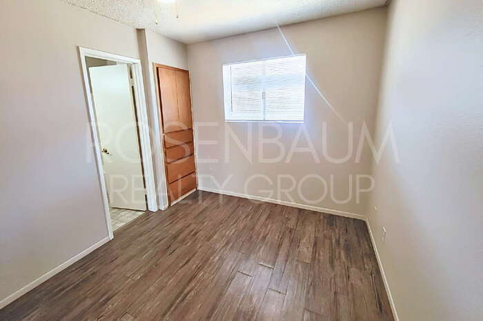 Building Photo - 9230 N 6th St