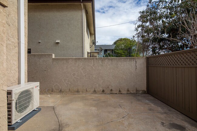 Building Photo - *OPEN HOUSE: 8/30 1-2PM* BEAUTIFUL Remodel...