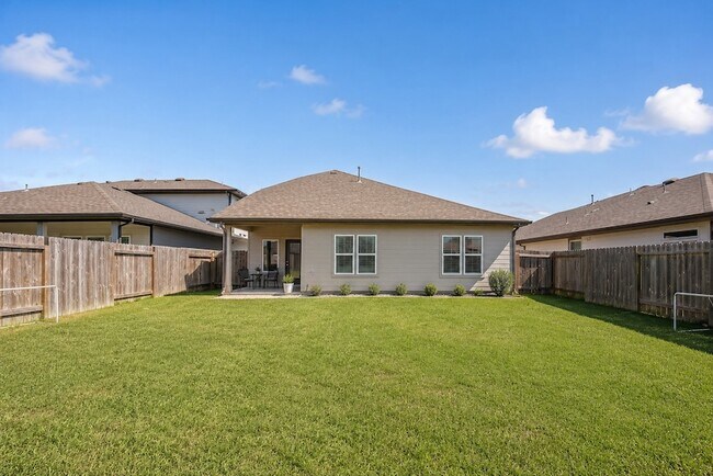 Building Photo - 28923 Yukon River Ct