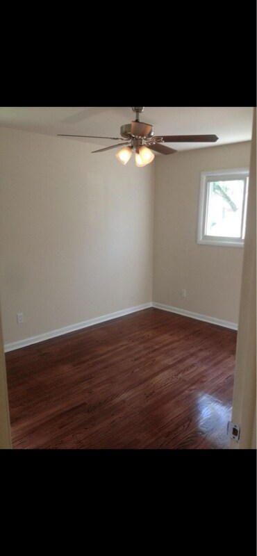 Building Photo - 405 Garwood Dr