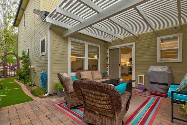 Building Photo - Sophisticated SE Boise Home Close To Downtown Boise