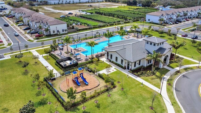 Building Photo - 23521 SW 129th Ave