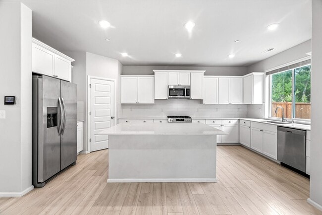 Building Photo - Two-Story Home in Soundview Estates