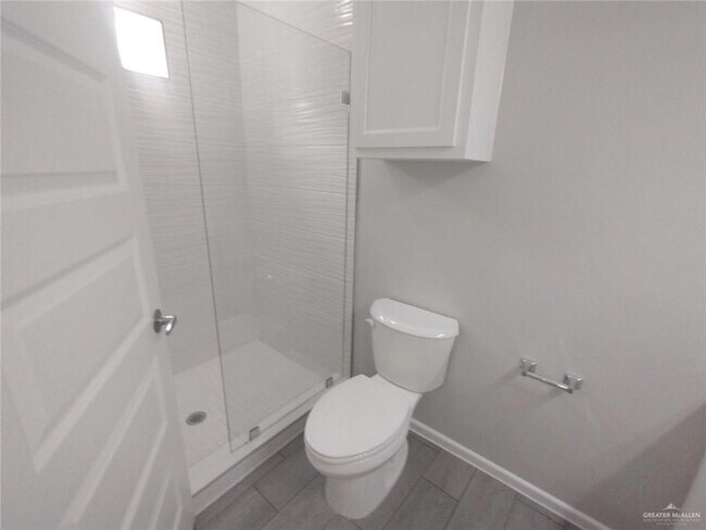 Building Photo - 1409 Shavano Dr