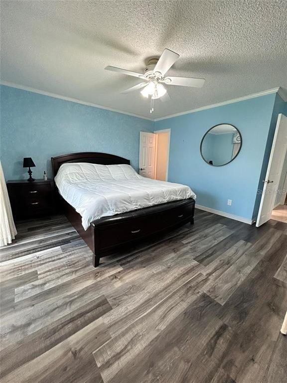 Building Photo - 868 Bayway Blvd