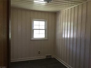 Building Photo - "Charming 3-Bed Home with Extra Large Yard in Kernersville!"
