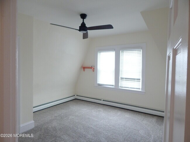 Building Photo - 90 Mt Hermon Way