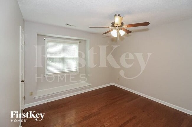 Building Photo - 3507 Christy Ln
