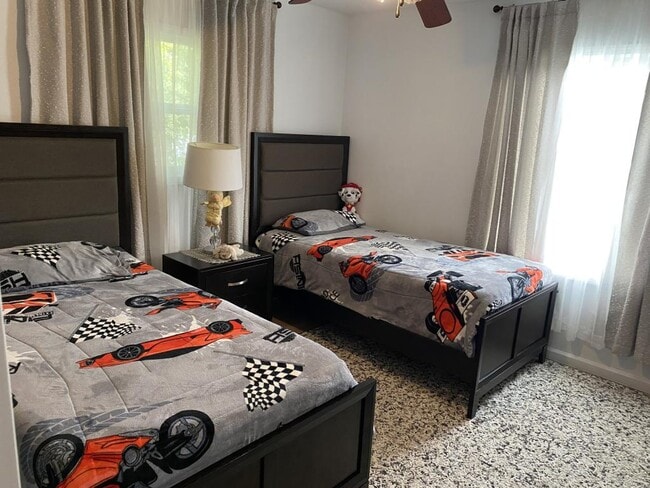 Building Photo - 5254 San Jacinto Pl