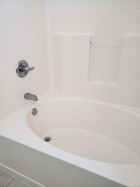 Building Photo - "Charming 3-Bed Townhouse Retreat in Shali...