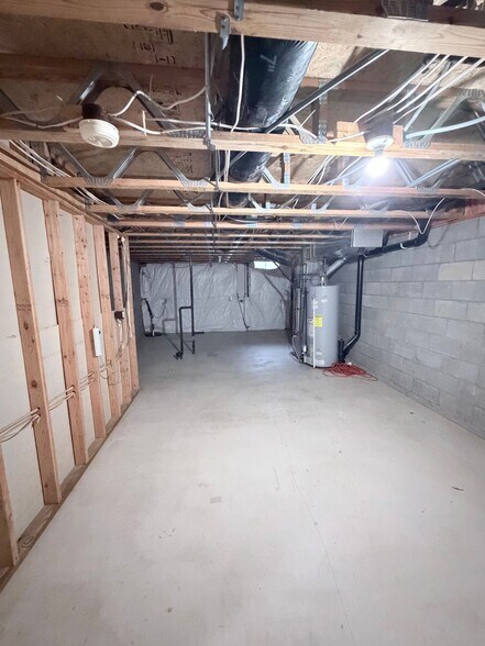 Building Photo - 186 Macfalls Way