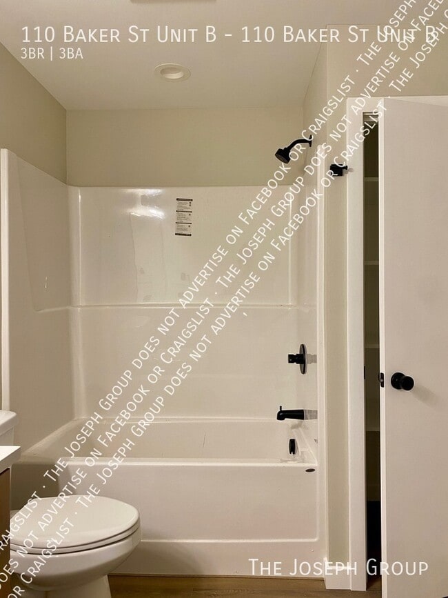 Building Photo - 110 Baker St