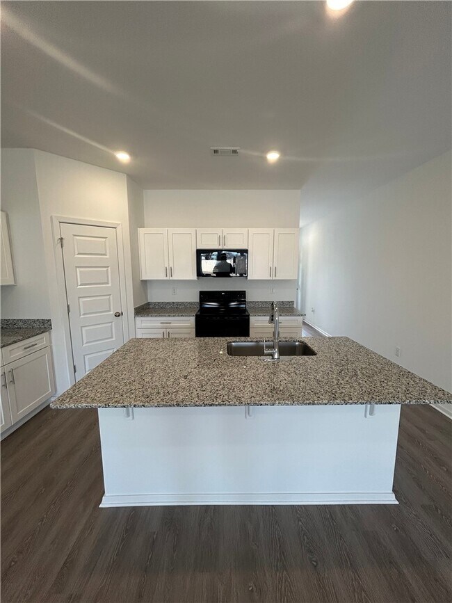 Building Photo - 112 NW 67th Ave